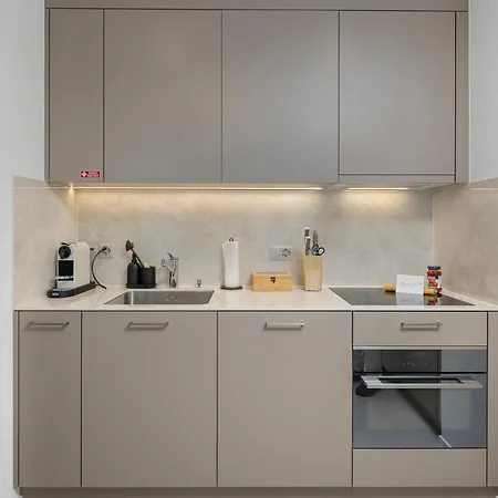 Stayy Flagship Limmattal - Contactless Check-In Schlieren Esterno foto