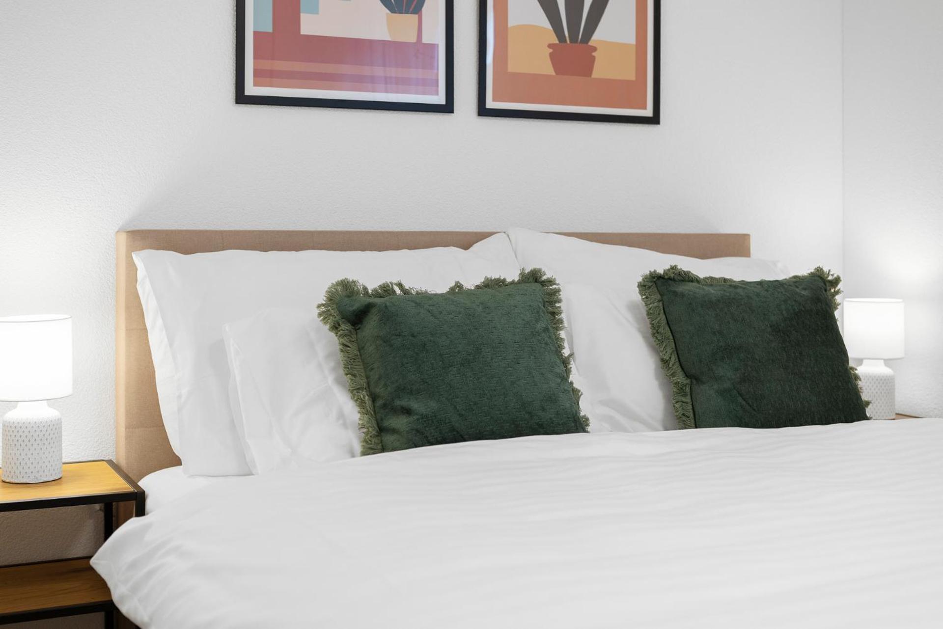 Stayy Flagship Limmattal - Contactless Check-in Apartment