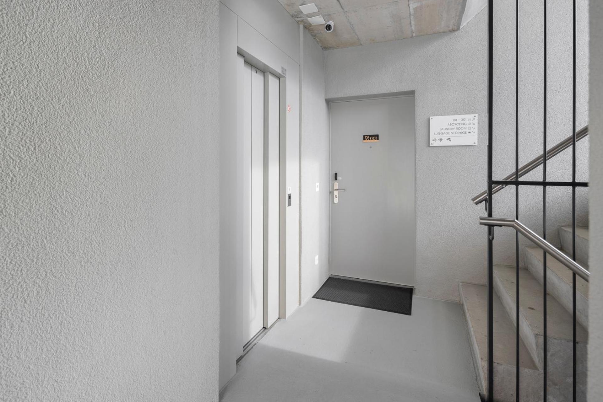 Stayy Flagship Limmattal - Contactless Check-in Apartment