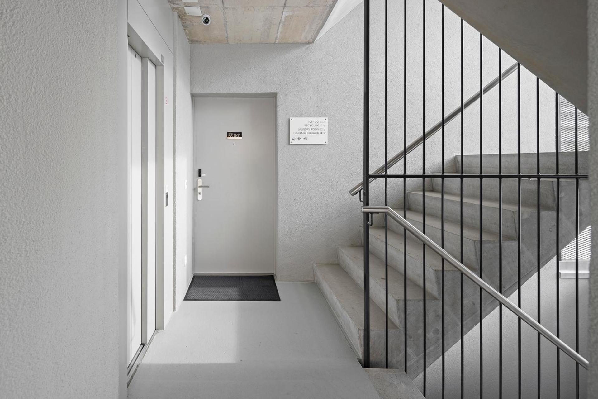 Stayy Flagship Limmattal - Contactless Check-in Apartment *